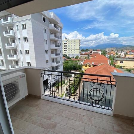 Apartment 2+1 Center Of Shkoder Luaran gambar