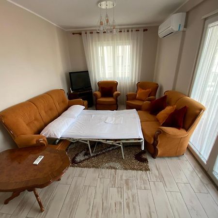 Apartment 2+1 Center Of Shkoder Luaran gambar