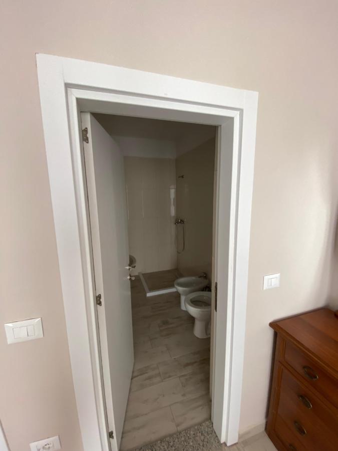 Apartment 2+1 Center Of Shkoder Luaran gambar