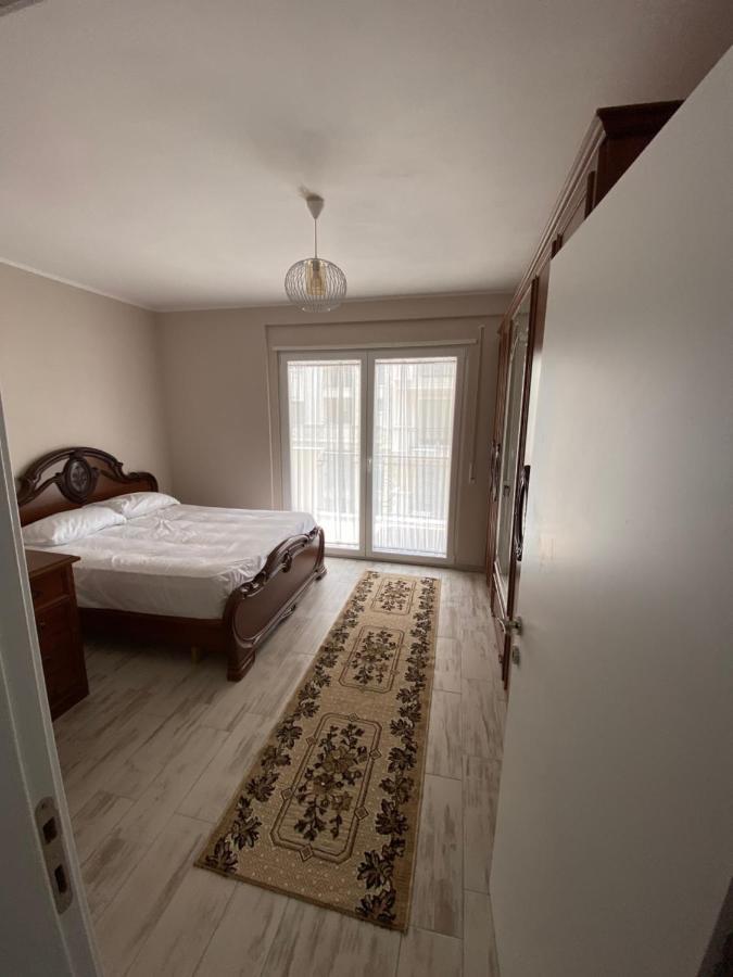 Apartment 2+1 Center Of Shkoder Luaran gambar