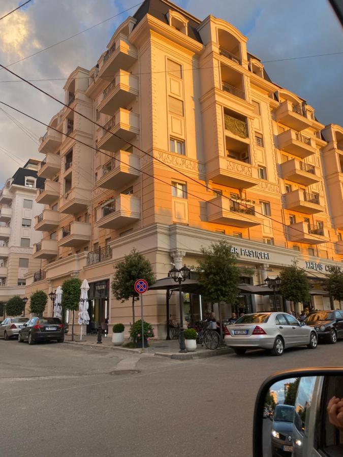 Apartment 2+1 Center Of Shkoder Luaran gambar
