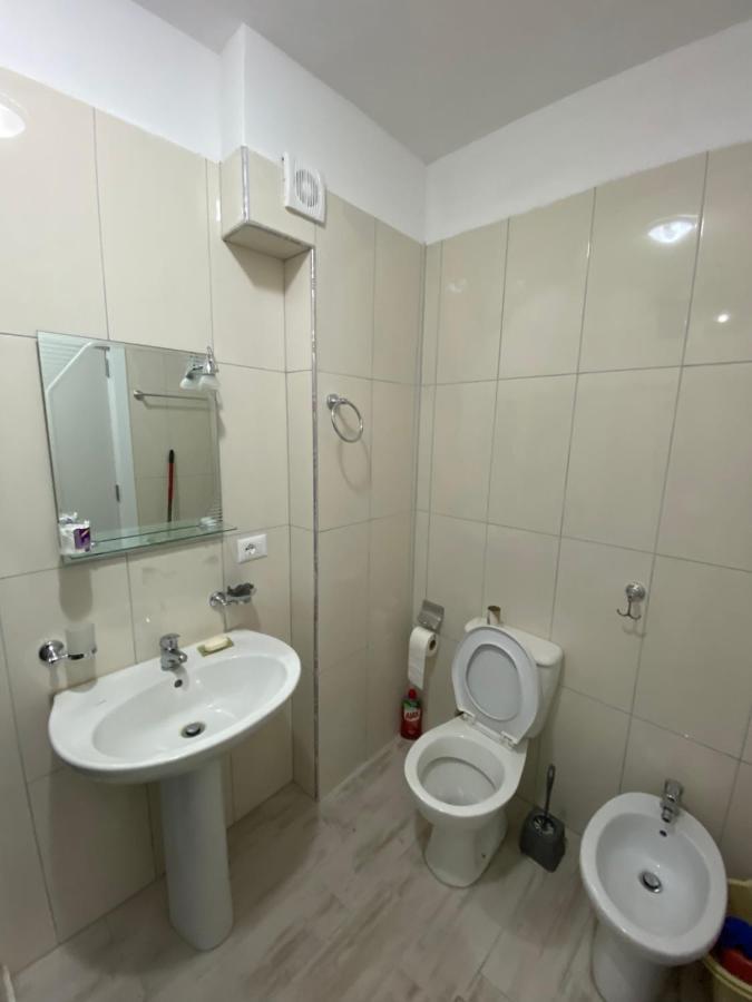 Apartment 2+1 Center Of Shkoder Luaran gambar