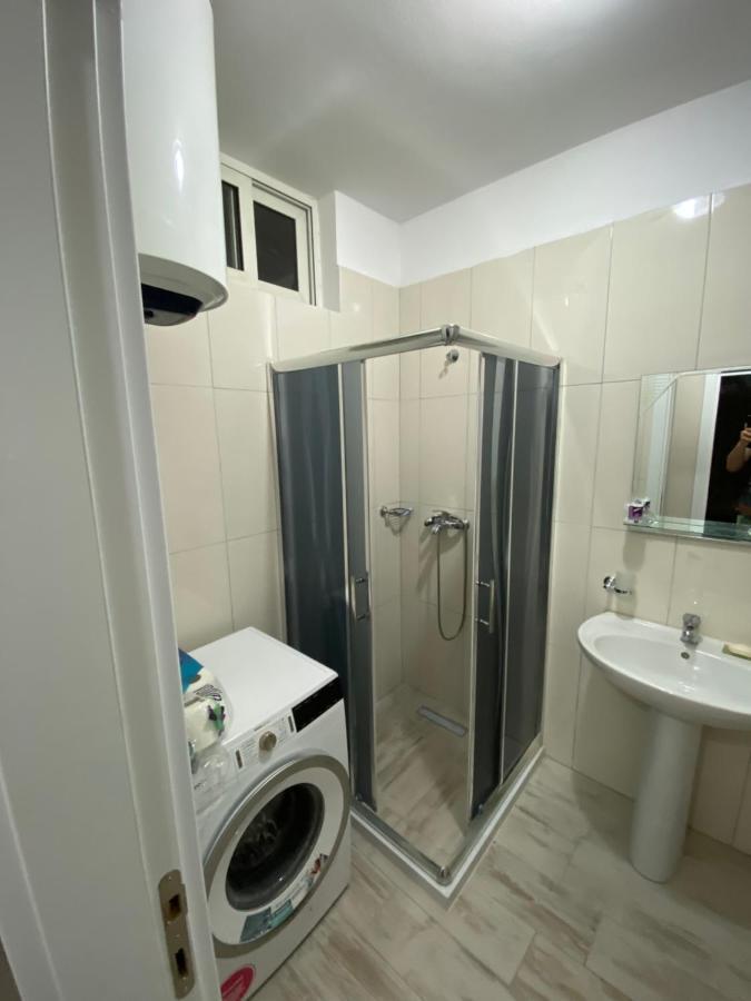 Apartment 2+1 Center Of Shkoder Luaran gambar