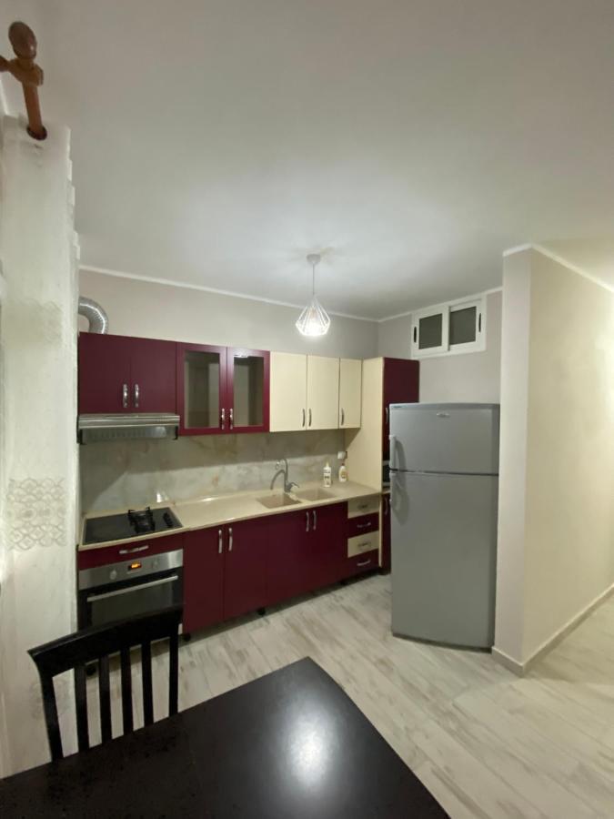 Apartment 2+1 Center Of Shkoder Luaran gambar