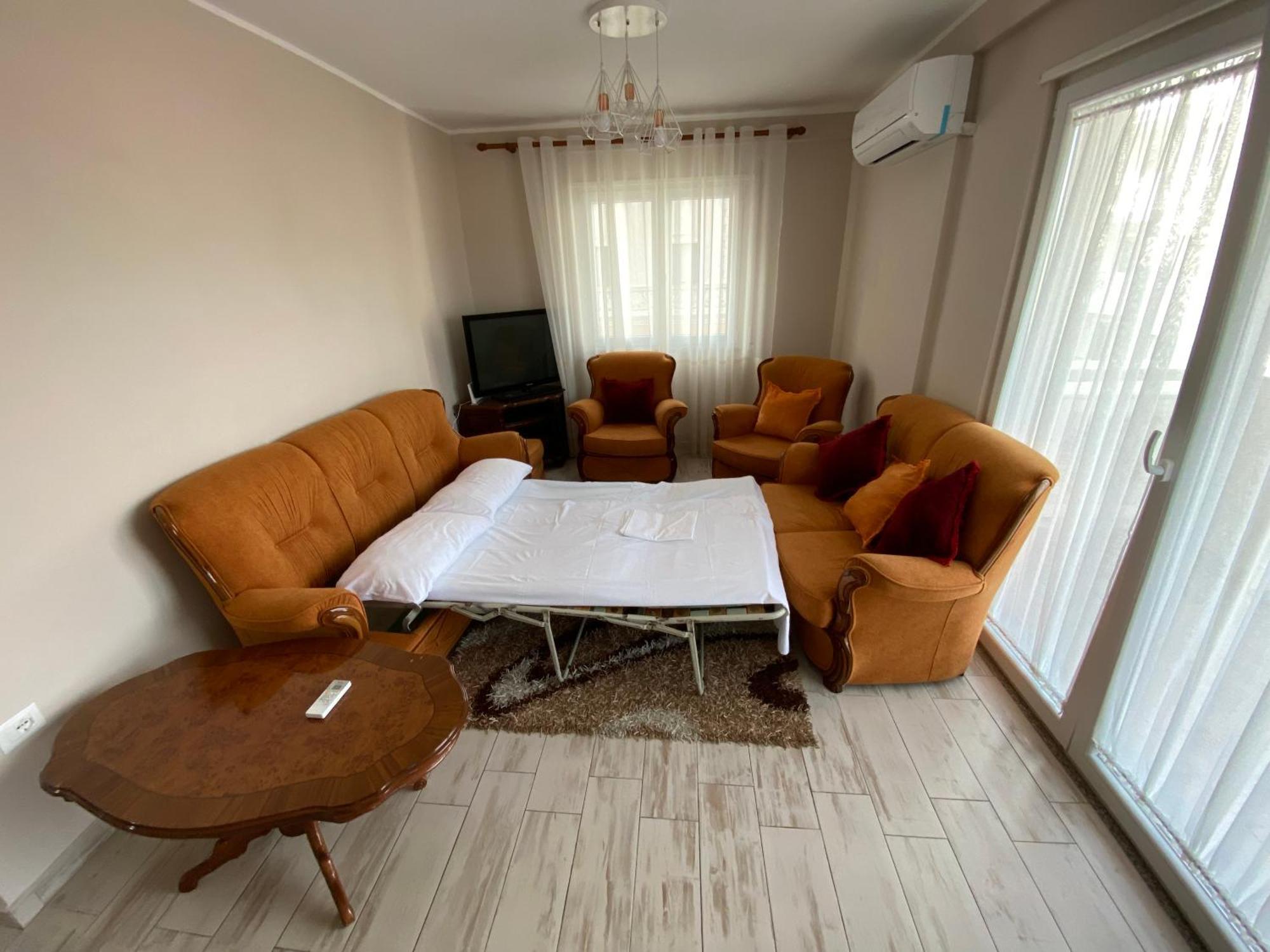 Apartment 2+1 Center Of Shkoder Luaran gambar